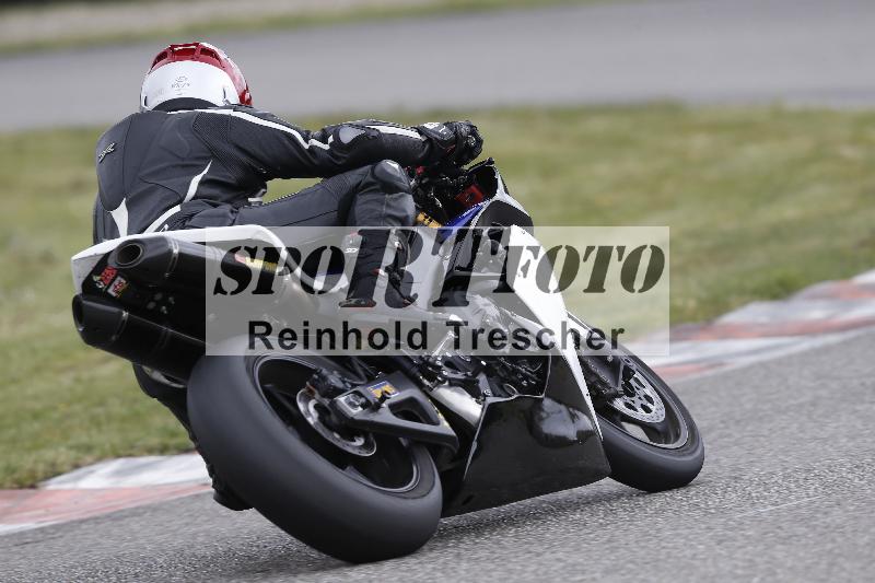 /Archiv-2025/06 18.04.2025 Speer Racing ADR/Gruppe rot/backside